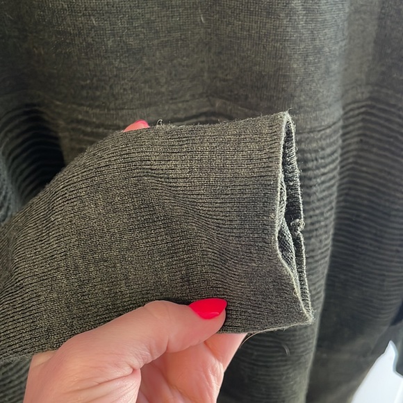 Lululemon cardigan - Picture 7 of 9